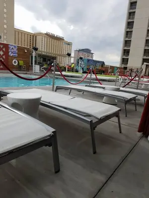 pool.webp