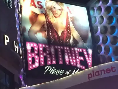 Britney Sign Super Bowl at Bally;s Ups, downs and all arounds! | Vegas Message Board